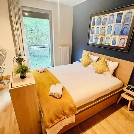 Chic One Bedroom With Parking&terrace-kir22