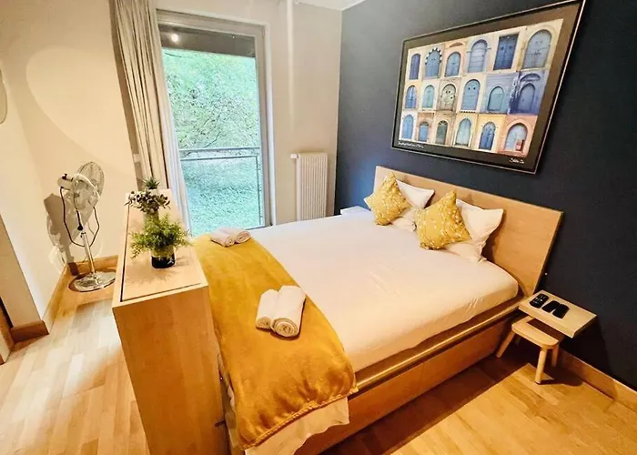 Chic One Bedroom With Parking&terrace-kir22