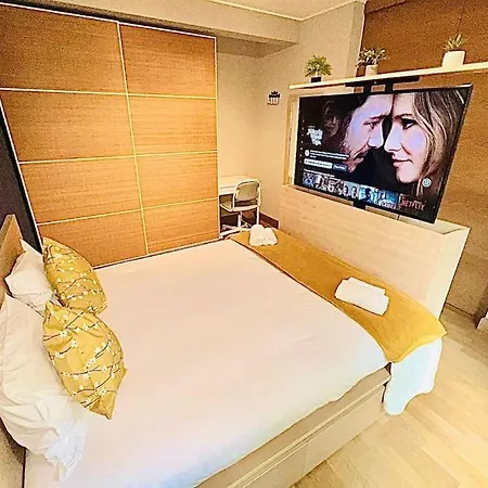 Chic One Bedroom With Parking&terrace-kir22 Apartment *